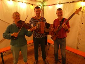 Die drei Musiker der Band Lin'Art